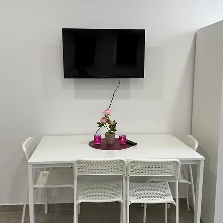 בית אירוח Schoenes Zimmer-3 In Stuttgart-mitte