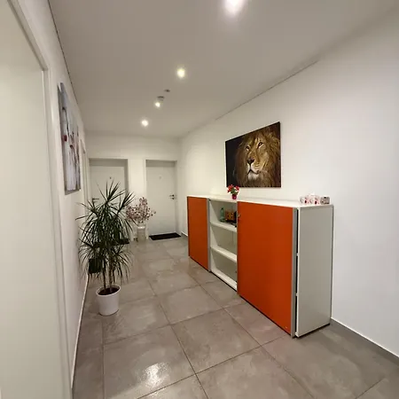 Schoenes Zimmer-3 In Stuttgart-mitte *