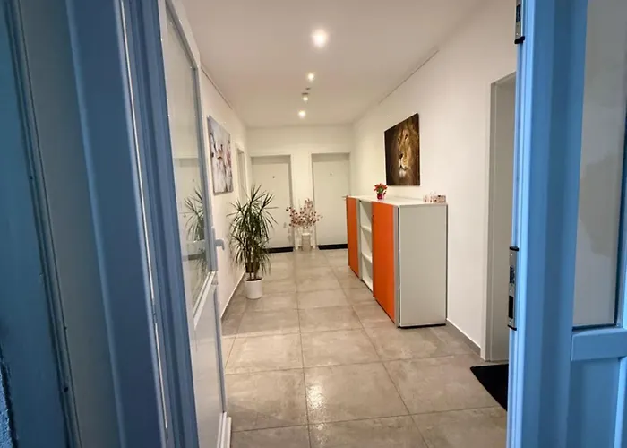 Privatunterkunft Schönes Zimmer-3 In Stuttgart-mitte *